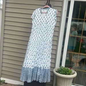 Rock flower paper dress